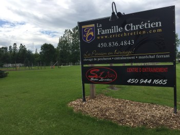 Affiche famille Chrétien